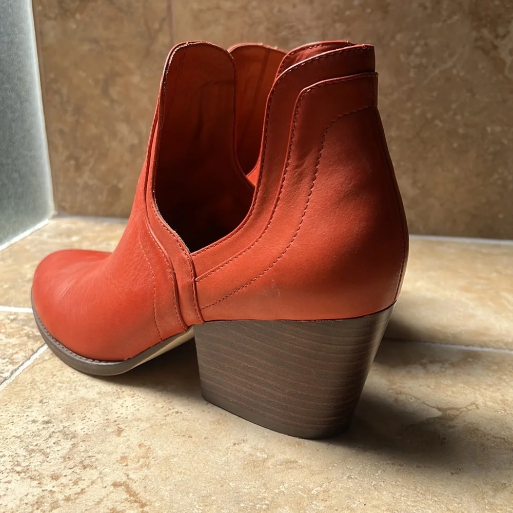 Anthro Silent D cut out booties in terracotta leather GORGEOUS! Size 40 Like new - Picture 6 of 14